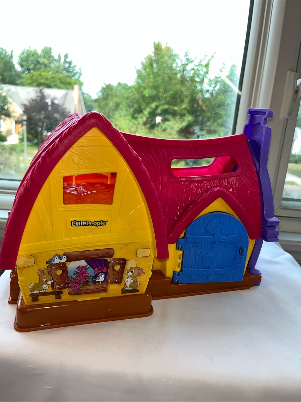 Little People Snow White Colorful Musical Playhouse Toy Yellow, Pink, Blue 2012
